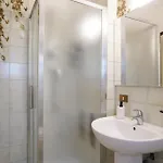 Alpine Townhouse Escape Διαμέρισμα Ballabio