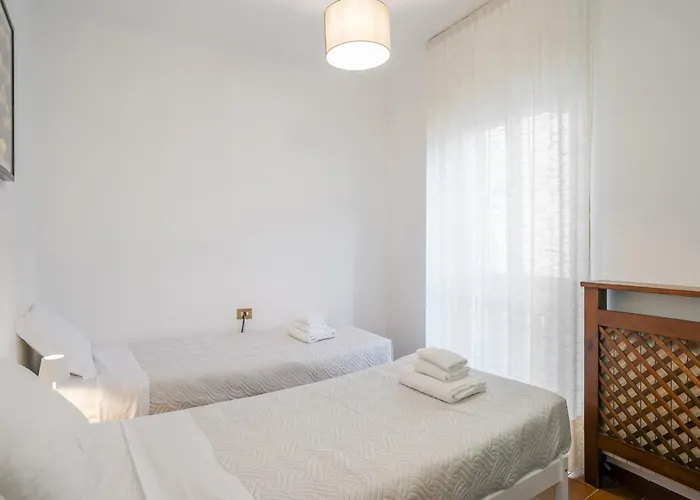 Alpine Townhouse Escape Ballabio