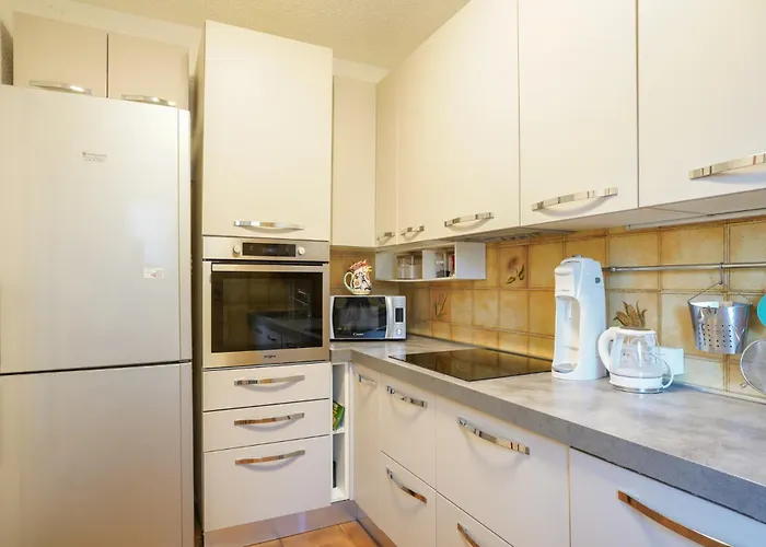 Alpine Townhouse Escape Daire Ballabio